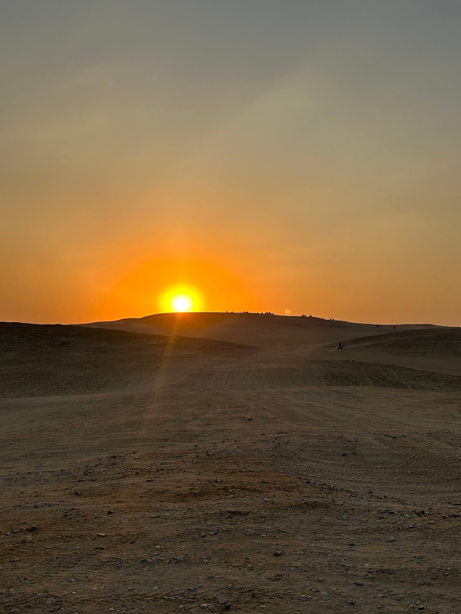 o por do sol é ima das incriveis maneiras de nós lembrar que estamos vivos !